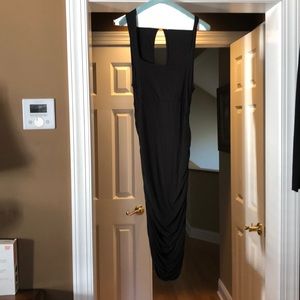 Black sleeveless ruched dress
